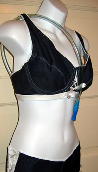 Rintaliivit viinakätköllä