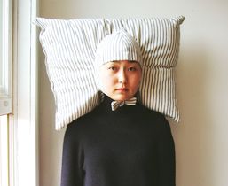 Tyynyhattu_pillow_wig