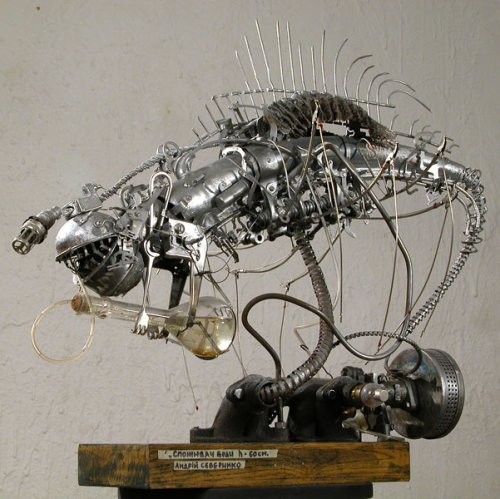 Andrew Severynko tekee veistoksia kierrätysmateriaalista