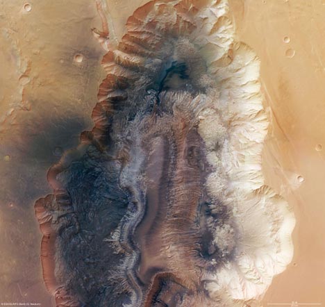 Uudet 3d-kuvat näyttävät Mars-planeetan massiivisen vuoriston