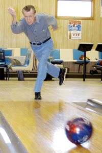 78-vuotias sokea keilaaja teki kaadon