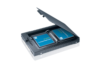 CR2T on kahden CompactFlash-muistikortin kovalevy