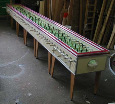 Maailman suurin pöytäfutis eli foosball