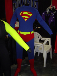 Teräsmies-märkäpuku