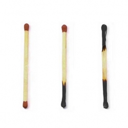 Kaksipäinen tulitikku hyödyntää koko tikun