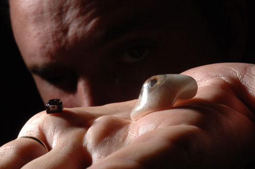 Rob Spence ja Bionic Eye ovat "Eyeborg" 2