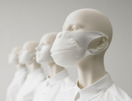 Mintdesigners: To Be Someone antaa hengityssuojaimelle kasvot, apinan kasvot 2 Mintdesigners: To Be Someone antaa hengityssuojaimelle kasvot, apinan kasvot 2