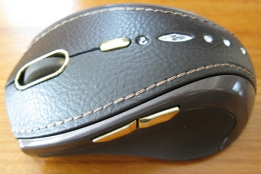 Gigabyte esittelee Swarovski-kristallisen ja kullatun GM-M7800S-hiiren