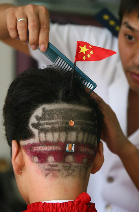 Isänmaallisuus on pääasia siis pää-asia Isänmaallisuus on pääasia siis pää-asia