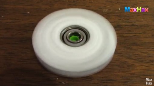 Tee-se-itse Fidget spinner -vimputin