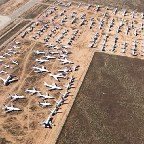 Siellä ne koneet makaavat