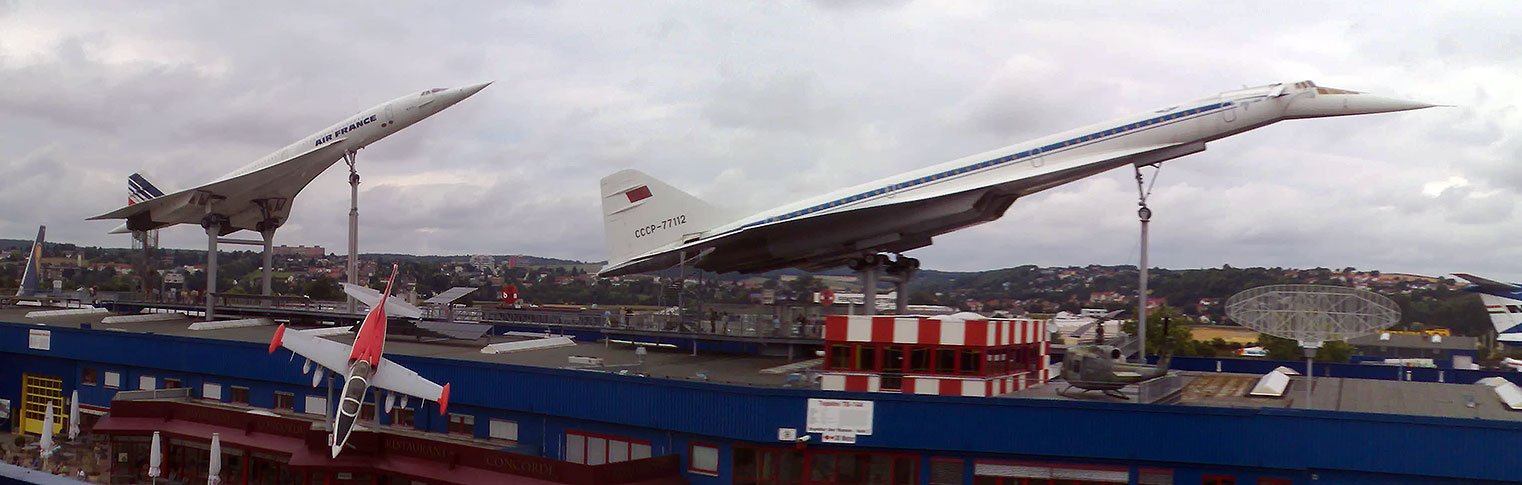 Museon ulkotiloissa on esillä muun muassa Air Francen entinen Concorde ja neuvostoliittolainen Tupolev Tu-144